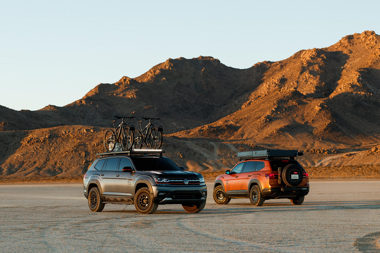 Bản độ này sử dụng bộ mâm fifteen52 Transverse 52 MX Concept kích thước 17 inch, thêm vào đó, xe sở hữu ngoại thất được nâng cấp bởi Air Design USA, hệ thống treo lồng cuộn H&amp;R Adventure Line, bộ giá nóc Front Runner Slimline II, đèn LED trợ sáng và nội thất được trang bị phụ kiện VW.