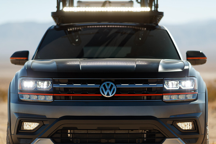 Volkswagen Atlas Basecamp Concept sử dụng động cơ 3,6 lít VR6, sản sinh công suất cực đại 276 mã lực, đi cùng hộp số ly hợp kép 7 cấp.