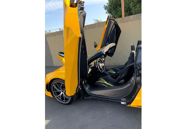 Mclaren 720S Spide sẽ vẫn được trang bị động cơ V8 tăng áp kép, dung tích 4.0 lít, sản sinh công suất cực đại 710 mã lực và mô-men xoắn tối đai 770 Nm. Sức mạnh được truyền đến bánh sau thông qua hộp số tự động ly hợp kép 7 cấp SSG.