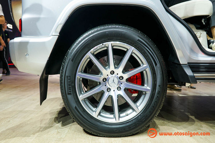 Nó là chiếc xe của sự tin cậy, G-Class có thể đi tất cả loại đường mà một chiếc ô tô khác có thể đi, nhưng không phải mọi con đường nào nó đã đi qua, các xe khác đều có thể đi được’’. Với giá bán từ 10,6 tỷ đồng (và có thể cao hơn nữa với nhiều tùy chọn và màu sơn), G63 AMG 2019 là mẫu xe SUV không dành cho số đông. Đây là một lựa chọn mới cho các ‘’đại gia’’ Việt khi có nhu cầu mua SUV hạng sang.