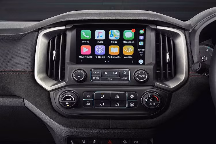 Bên cạnh những thay đổi nội và ngoại thất nêu trên, mọi chiếc Sportscat Series 2 đều không có sự thay đổi về hệ động lực với các phiên bản Colorado thường.