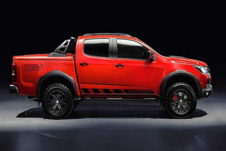 Tại Úc, giá bán HSV Colorado Sportscat V là 62.490 AUD (tương đưong 1,021 tỷ đồng), trong khi bản Sportscat SV là 66.790 AUD (1,091 tỷ đồng).