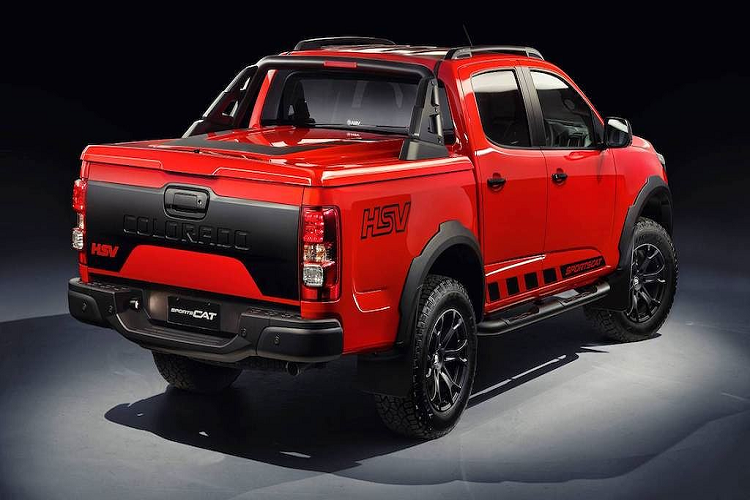 Điểm vượt trội hơn của phiên bản Sportscat SV đó là các thanh chống nghiêng thân xe ở cả phía sau, tăng độ ổn định và cân bằng cho chiếc xe.