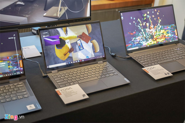 Một trong những tính năng chỉ có trên những thiết bị dùng vi xử lý Intel mới nhất là Modern Standby. Tính năng này cho phép thiết bị tự động đồng bộ, nhận thông báo khi máy đang gập và hiển thị tất cả nội dung khi mở lại mà không ảnh hưởng nhiều đến pin, giống trên điện thoại. 