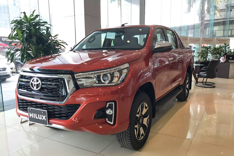 Tại Việt Nam, Hilux chính thức được TMV giới thiệu và phân phối từ năm năm 2009.