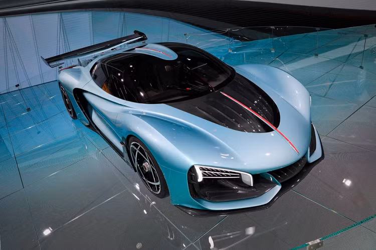 Mẫu xe sang điện Hongqi S9, siêu phẩm được coi là ấn tượng nhất từ trước tới nay của nhà sản xuất xe hơi hàng đầu Đại lục. Đây thực sự là một mẫu hypercar đúng nghĩa và đánh dấu sự chuyển mình mạnh mẽ của Hongqi trong tương lai.