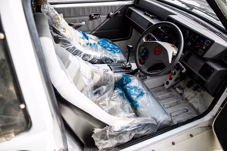 Cabin xe MG Metro 6R4.