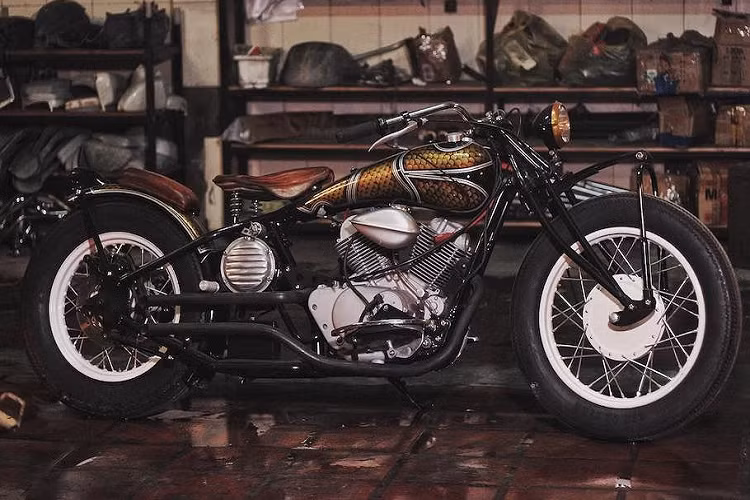 Cùng với kiểu dáng cruiser nguyên bản, chiếc xe được coi là nền tảng hoàn hảo cho các bản độ theo dáng bobber, lấy cảm hứng từ những chiếc Harley-Davidson "hàng thửa". Những đặc trưng nêu trên của Virago 250 cũng là lý do khiến xưởng Duong Doan Design (3D) tại Hà Nội lựa chọn nền tảng này để tạo nên chiếc xe Virago 250 Roadhopper.