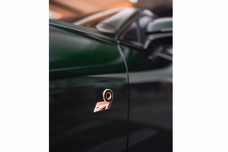 Gần đây, ta lại có cơ hội được chiêm ngưỡng mẫu xe này qua những bức ảnh thực tế được cung cấp bởi một đại lý bản lẻ của Bentley tại Nga. Đồng thời, đây cũng chính là một cơ hội tuyệt vời cho những người đam mê phiên bản này nhưng chưa có cơ hội sở hữu.