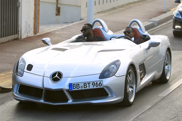 Kanye West – Mercedes SLR Stirling Moss (1,06 triệu USD): Nam rapper người Mỹ này đã bọc thép toàn bộ xe của mình và vợ để đảm bảo an toàn cho gia đình mỗi khi di chuyển. Ảnh: Zimbio.