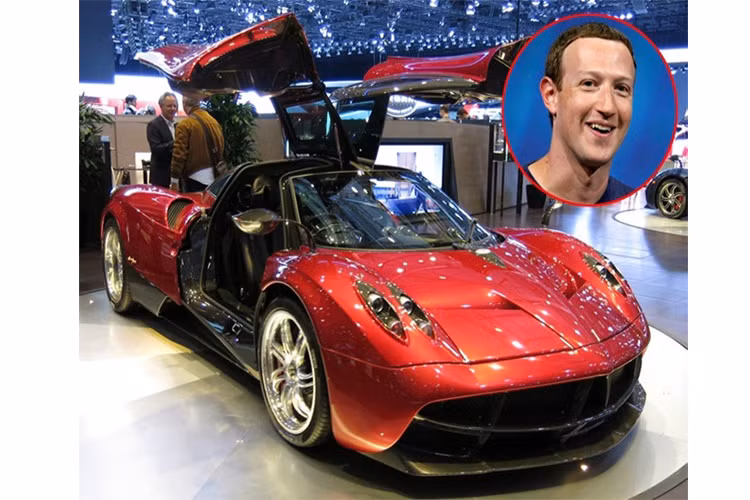 Tuy nổi tiếng về lối sống bình dị, CEO của Facebook lại bỏ đến 2,4 triệu USD cho chiếc siêu xe Pagani Huayra từ Italy này. Đây là phiên bản đặc biệt được hỗ trợ động cơ bởi Mercedes, chỉ có 100 chiếc được tung ra thị trường và đã được bán hết vào tháng 2/2015. Ảnh: SCMP.