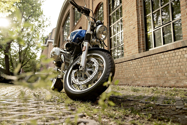 Động cơ Boxer 2 xi-lanh bắt đầu được thương hiệu BMW Motorrad tiến hành sản xuất vào năm 1967.