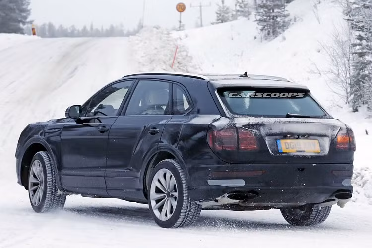 Dù chưa công bố thời gian chính thức nhưng theo đồn đoán, mẫu SUV siêu sang Bentley Bentayg facelift sẽ được ra mắt trong khuôn khổ sự kiện Geneva 2020 vào tháng 3 sắp tới tại Thuỵ Sỹ.