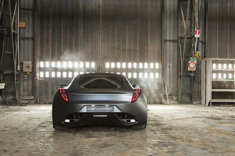 Chỉ 150 chiếc xe này được sản xuất, giá bán Puritalia Berlinetta từ 515.000 USD, song giá xe tại mỗi khu vực hoặc được tùy biến các trang bị sẽ khác nhau, bởi không có hai chiếc xe nào giống nhau hoàn toàn.