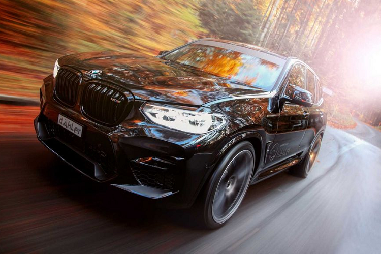 Sau phiên bản X3 M tới từ nhà độ Đức - Manhart, tín đồ mê xe tiếp tục choáng ngợp với dự án mới đến từ một công ty Thụy Sĩ – Dahler. Gói độ phức tạp lần này bao gồm cả những nâng cấp về hiệu năng cũng như nội – ngoại thất cho cả 2 mẫu BMW X3 M và X4 M.