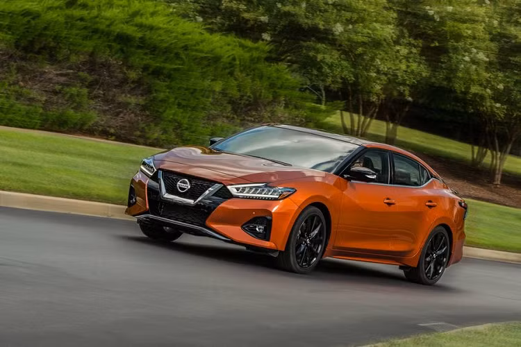 Như vậy, Nissan Maxima 2020 mới đã tăng 300 USD (khoảng 6,9 triệu đồng) so với phiên bản 2019, nhưng bù lại chiếc sedan mới đã có được bộ công nghệ an toàn chủ động Nissan Safety Shield 360 theo tiêu chuẩn.