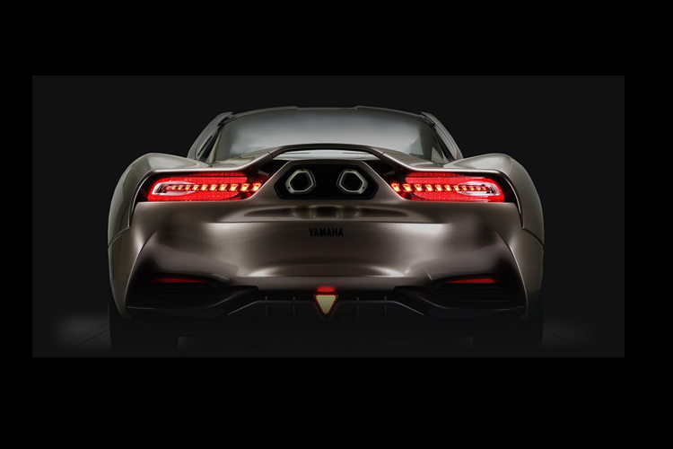 Năm ngoái, Gordon Murray đã trình diễn phiên bản mới nhất của hệ thống chế tạo iStream có tên Superlight. Hệ thống mới kết hợp khung gầm bằng nhôm độ bền cao với tấm composite sợi carbon giúp tăng tối đa an toàn, giảm thiểu khí thải, cải thiện khả năng lái, đồng thời giảm 50% trọng lượng so với thân xe bằng thép tiêu chuẩn.