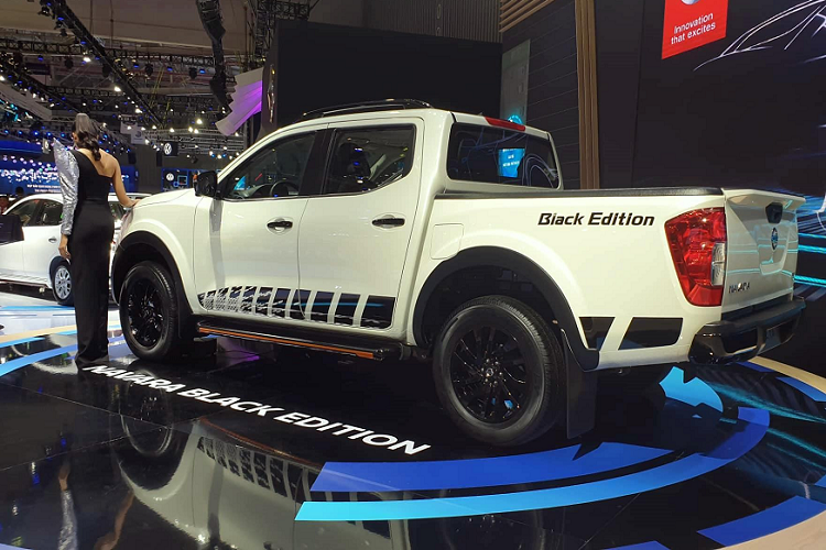 Xe được nhập khẩu nguyên chiếc từ Thái Lan, giá xe Nissan Navara 2019 dao động từ 625 – 815 triệu đồng.