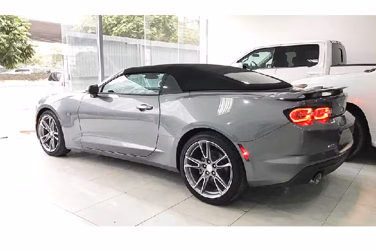 Chevrolet Camaro 2019 mui tran gan 3 ty dong o Ha Noi-Hinh-9