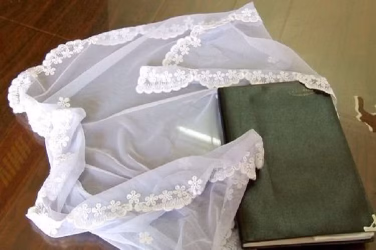 Nhieu tu diem 'Hoi thanh Duc Chua troi me' o Hue bi xoa bo-Hinh-2