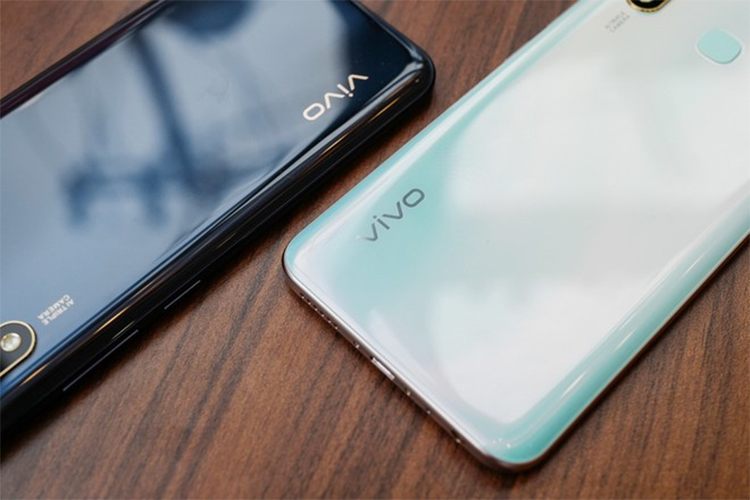 Smartphone vivo Y19 lên kệ, giá dưới 5 triệu đồng Smartphone vivo Y19 len ke, gia duoi 5 trieu dong