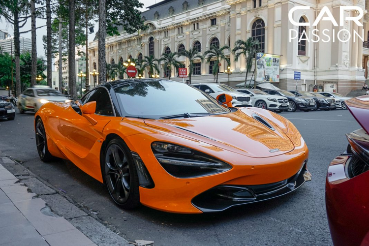 Đây chính là chiếc siêu xe McLaren 720S mới nhất được doanh nhân Quốc Cường - Cường Đô la tậu về bên cạnh chiếc R8 V10 Plus vừa mới tham dự hành trình Car Passion 2019 cách đây chưa lâu.