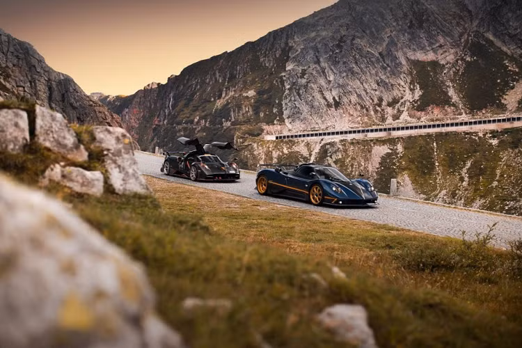 Thông qua bàn tay của chính Horaccio Pagani và đội ngũ của ông tại Ý, những chiếc siêu xe Pagani khủng được cá nhân hóa, đặc biệt là dòng Zonda 760 đều sẽ được nâng cấp với những thiết kế độc đáo nhất và đảm bảo không “đụng hàng” với bất kì chiếc Zonda nào khác.