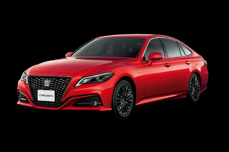 ‘’Trái tim’’ của xe có hai lựa chọn động cơ bao gồm: 4 xy-lanh thẳng hàng (I4) dung tích 2.0 lít tăng áp cho công suất tối đa 241 mã lực và mô-men xoắn cực đại 350Nm.