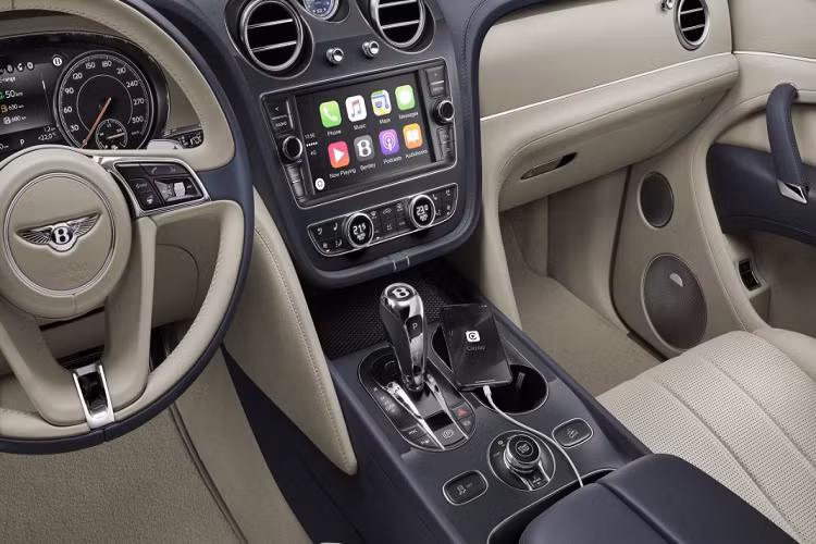 Chiếc xe sẽ tiết kiệm năng lượng điện để sử dụng trong khu vực ngoại thành và sử dụng năng lượng xăng trên đường cao tốc. Xe cũng được tích hợp khả năng sạc lại pin thông qua quá trình phanh.