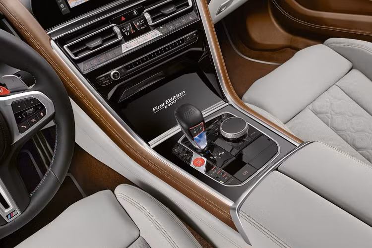 Đặc biệt hơn, cả 8 chiếc BMW M8 Gran Coupe First Edition này đều sẽ thuộc biến thể cao cấp, mạnh mẽ nhất – Competition.