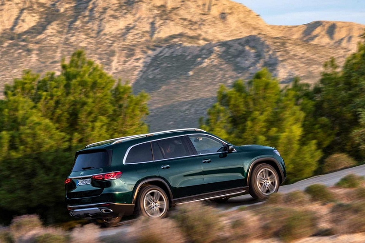 Hiện chưa rõ trong tương lai gần MBV có phân phối GLS All-New phiên bản máy dầu hay không. Trước đó, MBV từng phân phối các phiên bản máy dầu như: GLS350d máy dầu, bên cạnh các phiên bản máy xăng GLS 400 4Matic, GLS 500 4Matic và phiên bản hàng đầu GLS 63 AMG.