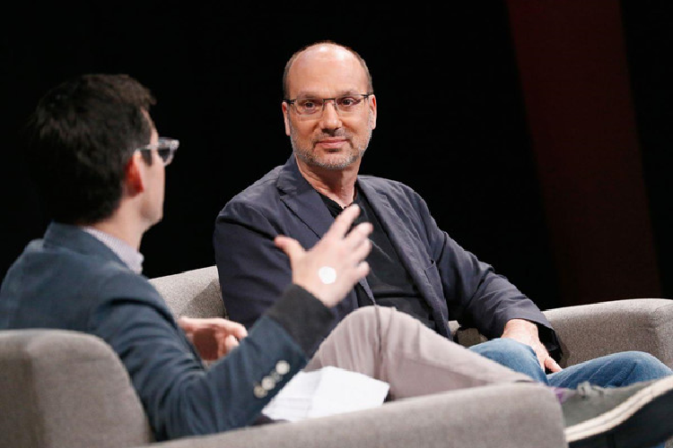 Andy Rubin phủ nhận cáo buộc này. Cuộc điều tra được thực hiện sau đó đã phanh phui một loạt các mối quan hệ của nhà sáng lập Android này, dựa trên những nguồn tin ẩn danh. Các nguồn tin cho biết với New York Times rằng Andy từng "mắng các nhân viên là ngu ngốc hoặc bất tài". Ngoài ra, Andy cũng đã bị cáo buộc từng hẹn hò với nhiều phụ nữ khác nhau trong khoảng thời gian ở Google và là một trong 3 giám đốc điều hành bị buộc tội các hành vi sai trái về tình dục. Ảnh: Wired.