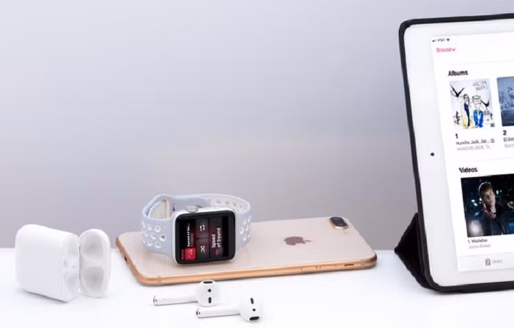 Apple, Google, Samsung va Xiaomi voi “cuoc chien phu kien”