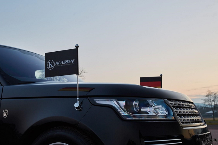 Một chiếc Range Rover SVAutobiography LWB độ cơ bản của Klassen có giá khoảng 400.000 USD.