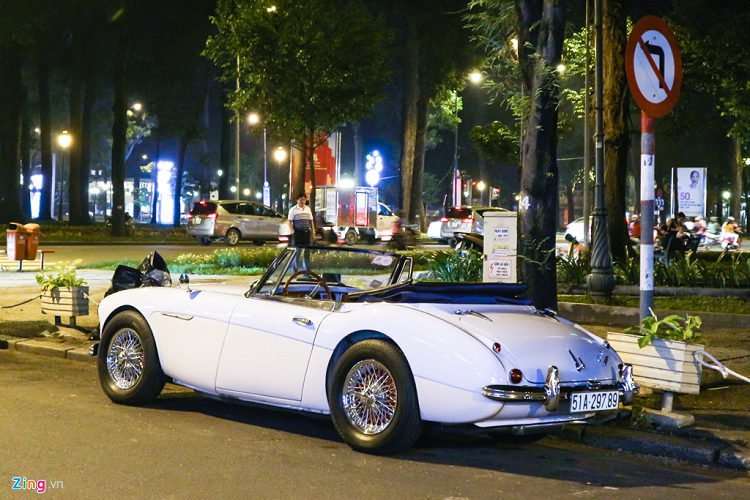 Xe được trang bị động cơ 3.0L, 6 xy-lanh, sử dụng các van lò xo, cho công suất 150 mã lực, cao hơn mức 136 mã lực của các mẫu tiền nhiệm. Trong suốt vòng đời của mình, đã có 17.712 chiếc Austin-Healey 3000 Mark III được bán ra trên toàn thế giới.