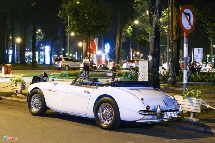 Xe được trang bị động cơ 3.0L, 6 xy-lanh, sử dụng các van lò xo, cho công suất 150 mã lực, cao hơn mức 136 mã lực của các mẫu tiền nhiệm. Trong suốt vòng đời của mình, đã có 17.712 chiếc Austin-Healey 3000 Mark III được bán ra trên toàn thế giới.