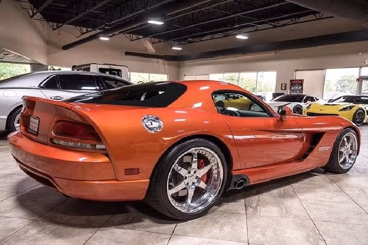 Dodge Viper