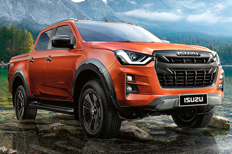 Ở phiên bản hàng đầu, D-Max sở hữu màn hình cảm ứng thông tin giải trí 9 inch kết nối Apple CarPlay và Android Auto. Màn hình hiển thị thông tin lái xe MID màu 4.2 inch. Nâng cấp vô lăng 3 chấu thiết kế hiện đại hơn. Số lượng loa cũng đã tăng lên tối đa 08 loa. Tất nhiên, một cabin đơn giản, thực dụng và chắc chắn hơn vẫn có sẵn cho các phiên bản thương mại giá rẻ.