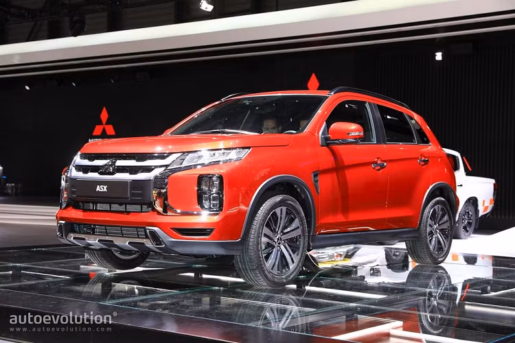 Trong nỗ lực hấp dẫn hóa mẫu crossover cỡ nhỏ của mình, Mitsubishi Motors Bắc Mỹ đã chính thức công bố chứng chỉ an toàn chất lượng 5 sao cho Eclipse Cross, cấp bởi Cơ quan An toàn Giao thông Quốc gia Mỹ NHTSA. Cụ thể, tuy chỉ nhận được 4 trên 5 sao về mức độ an toàn cho người lái khi xảy ra va chạm trước, Mitsubishi Eclipse Cross 2020 vẫn được đánh giá 5 sao về khả năng bảo vệ tất cả hành khách.