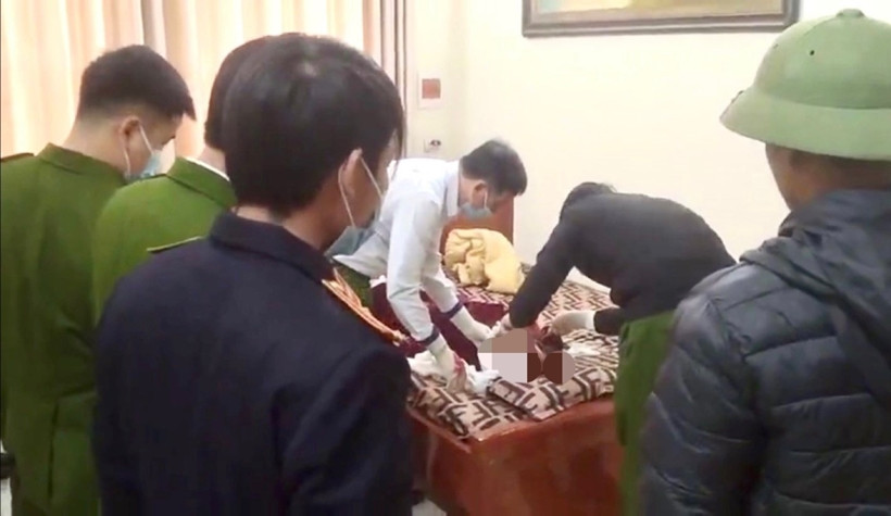 Kéo chiếc mền, anh Thạch điếng người khi thấy xác người đã bị đốt cháy. Tay chân bủn rủn, anh Thạch không đi nổi mà phải lết ra ngoài cầu cứu. Nhận tin báo, Công an nhanh chóng điều tra, truy bắt hung thủ. Kết quả khám nghiệm tử thi xác định: Nạn nhân là nữ, tử vong do tác động ngoại lực. Sau khi giết chết cô gái, thủ phạm đã đốt xác ngay tại phòng khách rồi mang bỏ vào gầm giường trong phòng của Đỗ Minh Thành. Cơ quan điều tra nhận định Thành là nghi can số một. (Ảnh minh họa, nguồn internet)