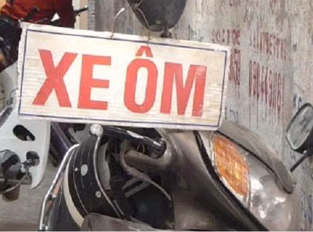 Nạn nhân được xác định là anh Lê Hoàng Thanh (33 tuổi, ngụ ấp Giáp Nước, Phước Thạnh, TP Mỹ Tho). Gia đình cho biết, anh Thanh vốn làm nghề lái xe ôm, thường hay ra chờ khách ở khu phố gần nhà. Thông thường, anh Thanh chỉ đón khách đến khoảng 10h đêm là về, nhưng ngày xảy ra án mạng, đến khoảng 8h là mất liên lạc. Với nhận định về việc anh Thanh đã bị giết hại với mục đích cướp tài sản, Công an tỉnh Tiền Giang đã nhận thấy có rất nhiều đặc điểm tương đồng với vụ án xảy ra với ông Trung. (Ảnh minh họa, nguồn internet) 