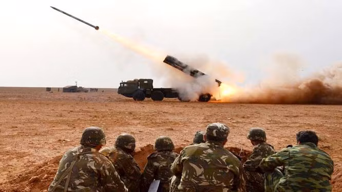 BM-30 Smerch có các ưu điểm như tầm bắn xa, uy lực lớn, độ chính xác cao hơn rất nhiều so với những người tiền nhiệm bao gồm BM-27 Uragan hay BM-21 Grad.