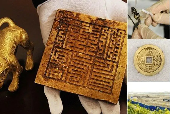 Kho báu bao gồm nhiều tiền xu, trang sức và vũ khí chế tạo từ vàng, bạc và sắt.