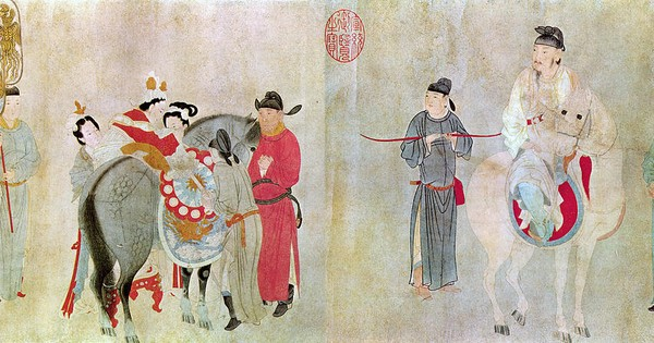 Theo lời ghi chép, vào năm 111 TCN, vua Hán Vũ Đế của Trung Quốc vì muốn chiều theo sở thích của hoàng hậu nên đã gửi người mang 100 cây vải từ Giao Chỉ (miền Bắc Việt Nam) về để trồng.