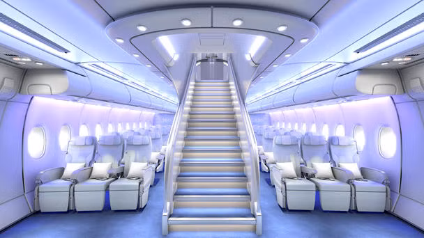 6. Airbus A380 của Hoàng tử Ả Rập Saudi Alwaleed bin Talal - 502 triệu USD: Máy bay này của Hoàng tử Alwaleed bin Talal có nội thất rộng lớn và được trang bị các tiện nghi xa hoa như phòng hòa nhạc và gara.