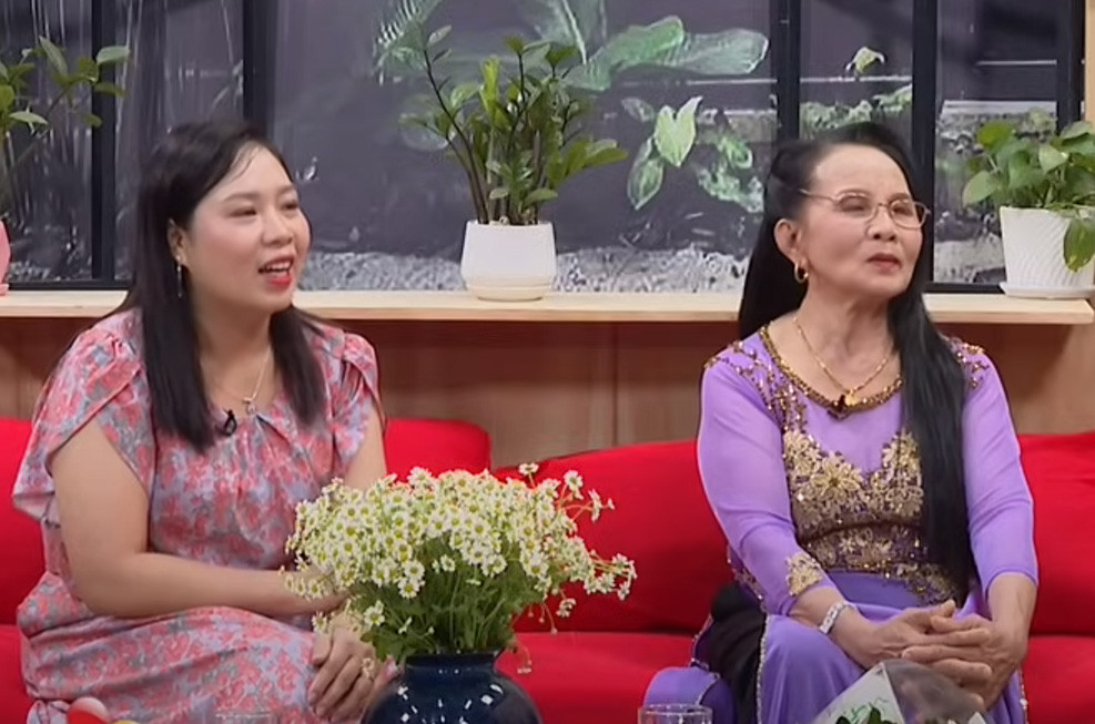 Con dau hay lam bam khi nau com, bi mat khien me chong bat ngo