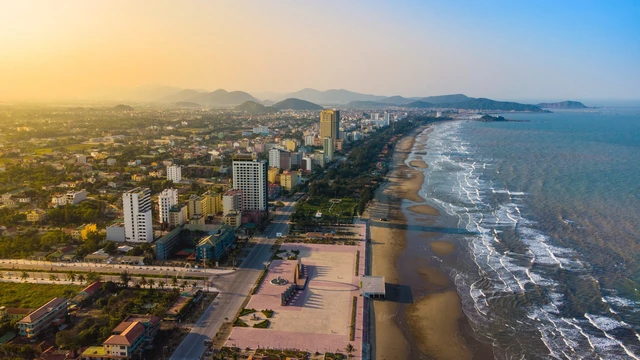 Nghi le 30/4 va 1/5 di bien Cua Lo nen ghe tham dia diem nao?