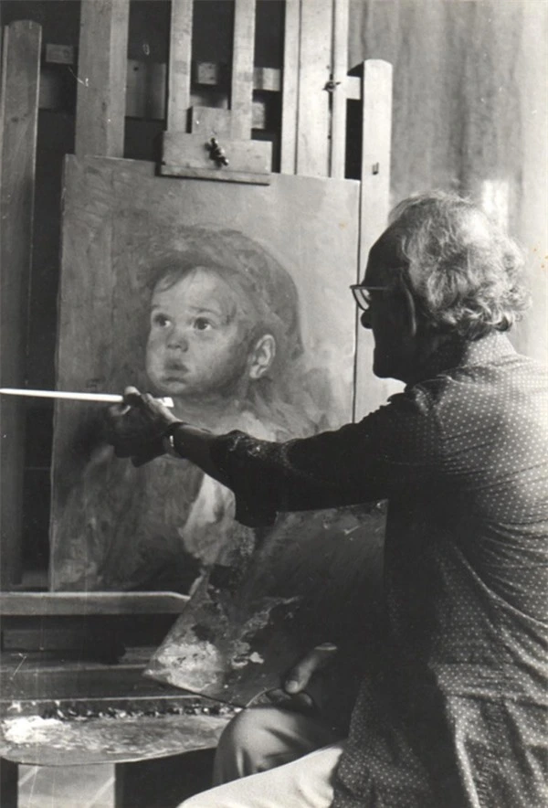 Bức tranh được vẽ bằng chất liệu khó bắt lửa, nên trong các vụ hỏa hoạn chúng se không bị cháy.