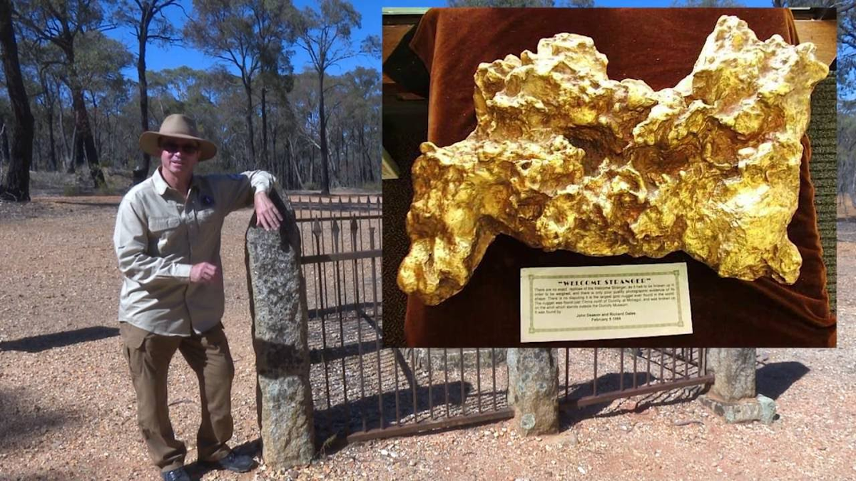 Sau khi khối vàng được xử lý, họ mang nó đến ngân hàng, nhưng khối vàng quá lớn và phải được chia thành ba phần.