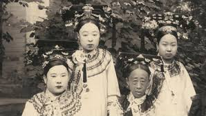 Sau khi Quang Tự và Từ Hi qua đời, Vinh Thọ Công chúa tiếp tục đảm nhận các trách nhiệm trong triều đình và giúp đỡ những người gặp khó khăn. Vì lòng nhân nghĩa và mưu trí của mình, người dân thời đó thường kính trọng gọi bà là "Đại công chúa".